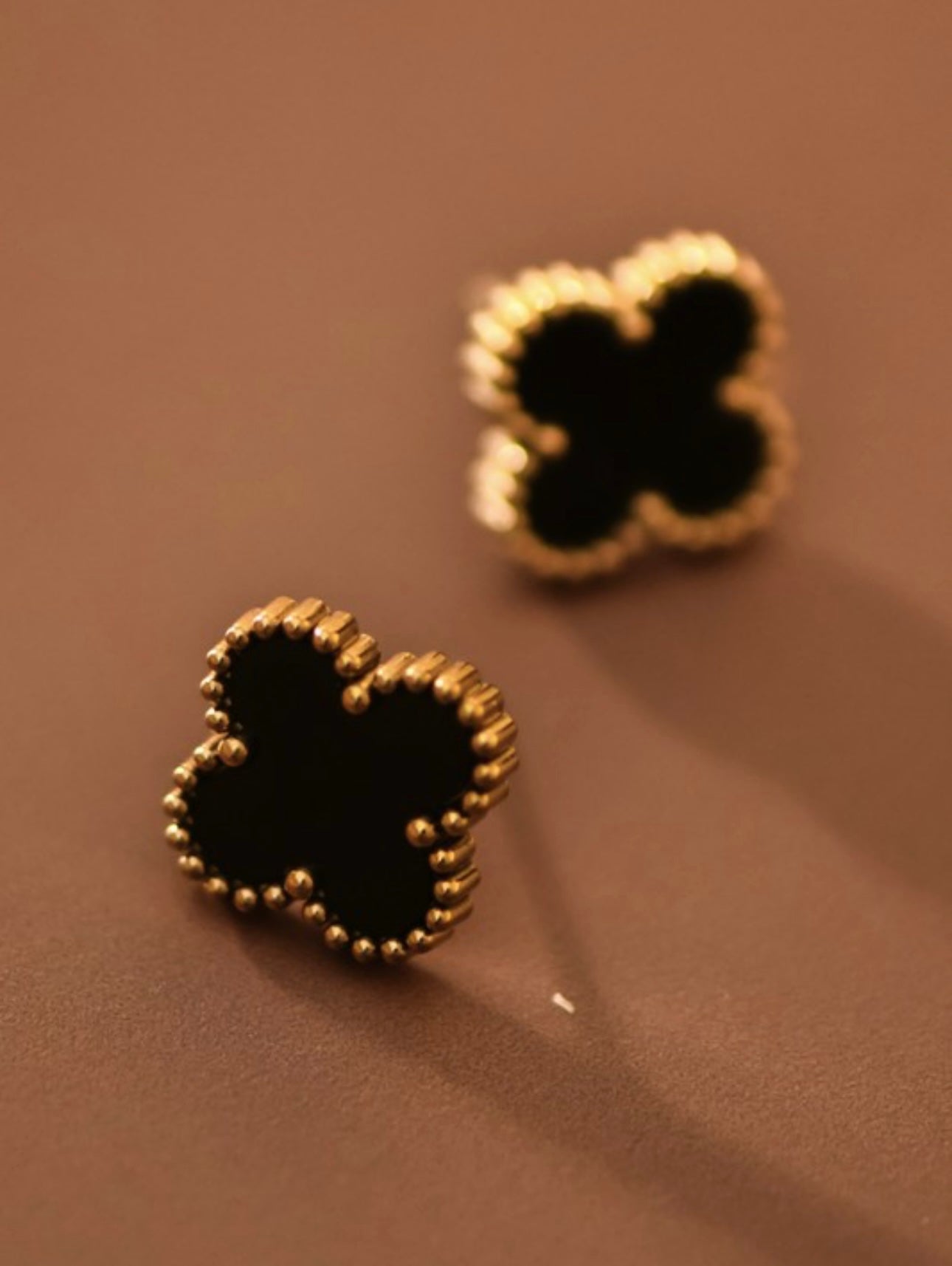 Maya Clover Studs 18K